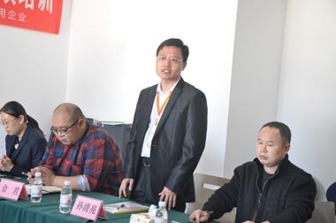 孫清亮代表職能部門負(fù)責(zé)人講話 孫清亮代表職能部門負(fù)責(zé)人講話